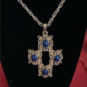 Elegant Gold and Blue Pendant Necklace